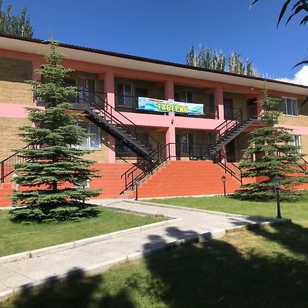 Taberik Hotel Chon-Sary-Oy Exterior photo